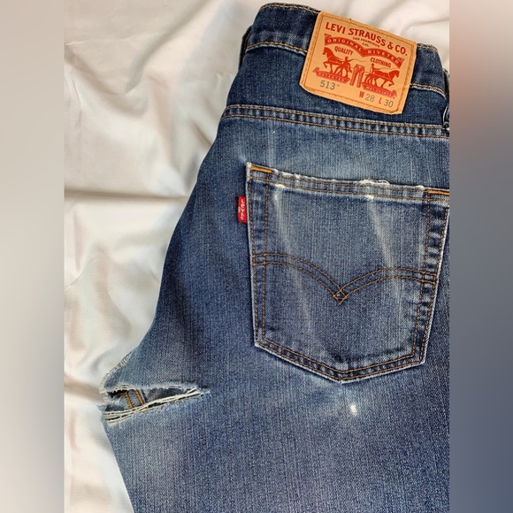Levi's Men's Denim Slim Straight Distressed 513 Jeans - Picture 1 of 10